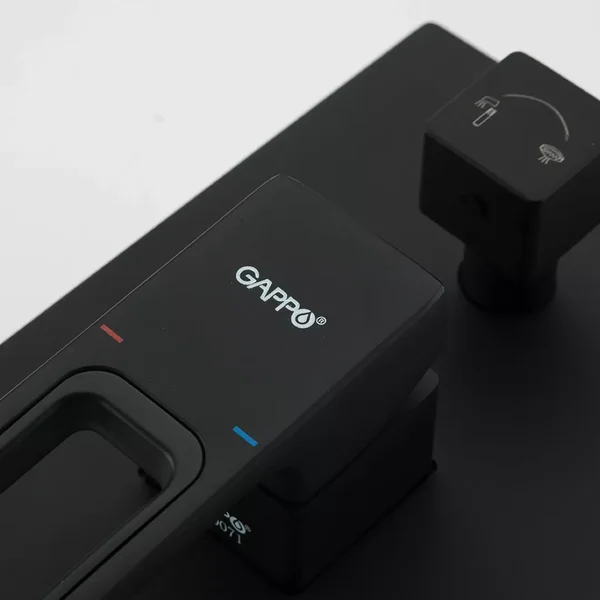 Вбудована душова система GAPPO G7117-6, вилив - перемикач на лійку, 3-функції, чорний