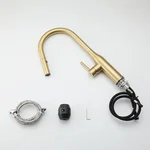 Смеситель для кухни GAPPO G4398-43 однорычажный с выдвижным изливом латунный сатин золотой Ø35